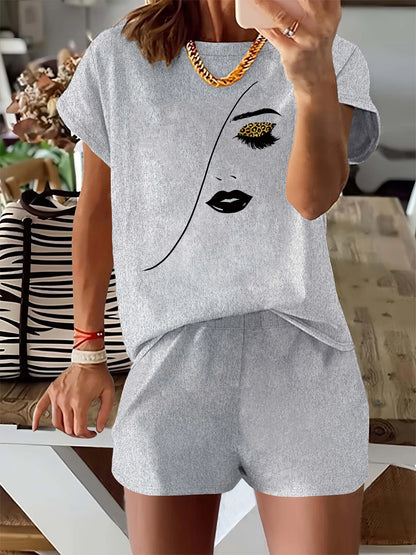 Summer women's fashion simple portrait print casual loose round neck short sleeved T-shirt shorts two-piece set