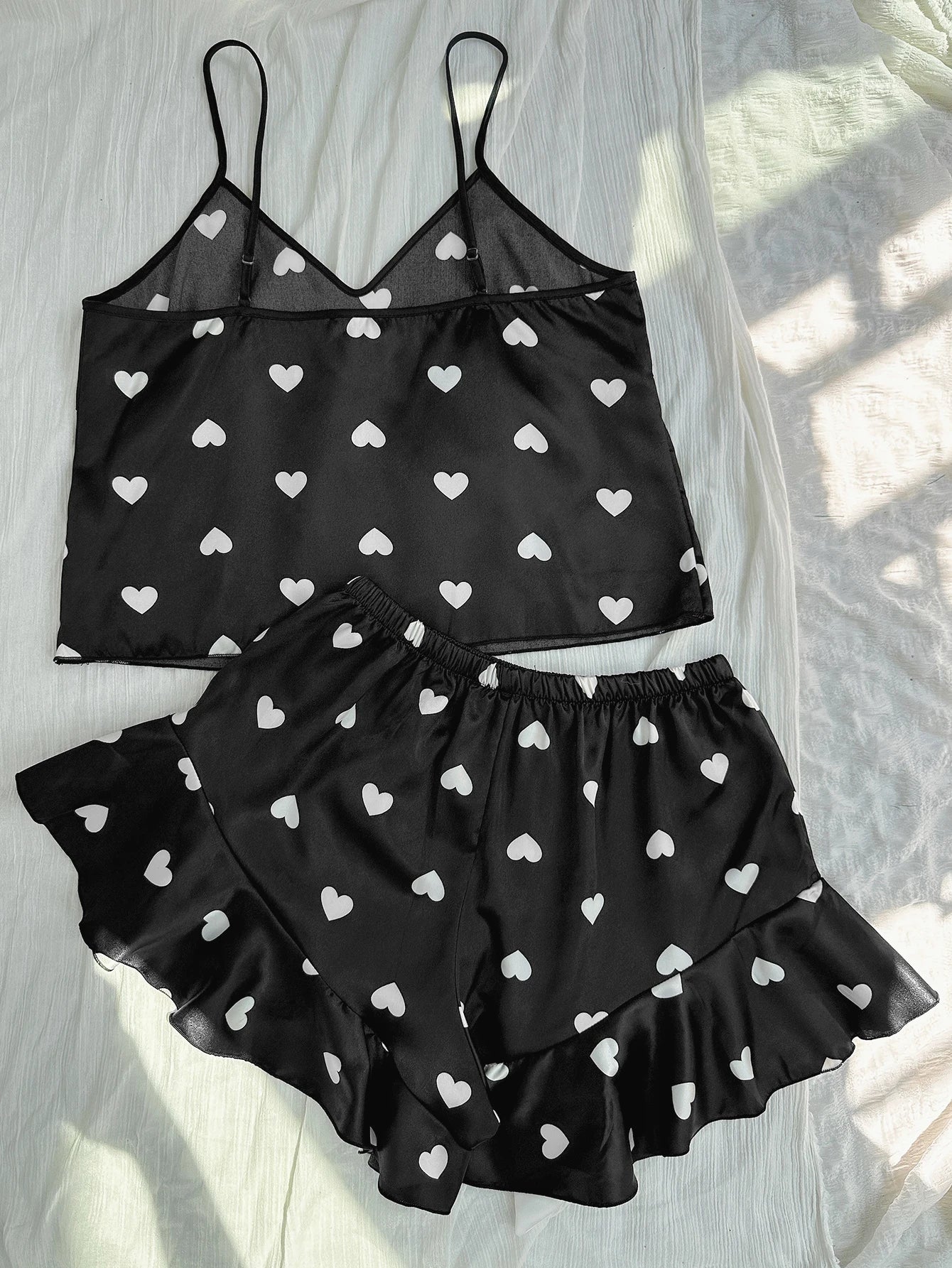 Cute Heart Print Pajamas for Women Set V Neck Top and Shorts Loungewear Sexy Fashion Women’s Sleepwear for Home