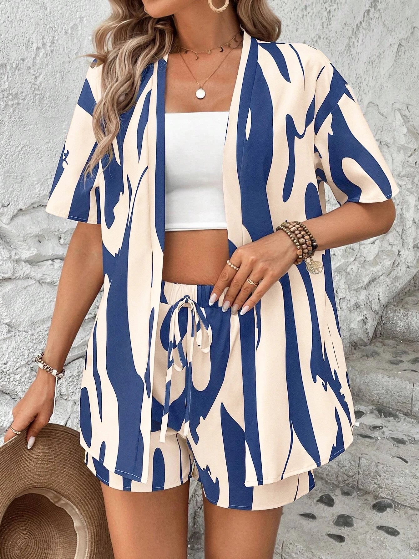 Elegant Summer Print Women's Set For Casual Vacation Style, Short-sleeved Shirt And High-waisted Shorts Two-piece Outfit