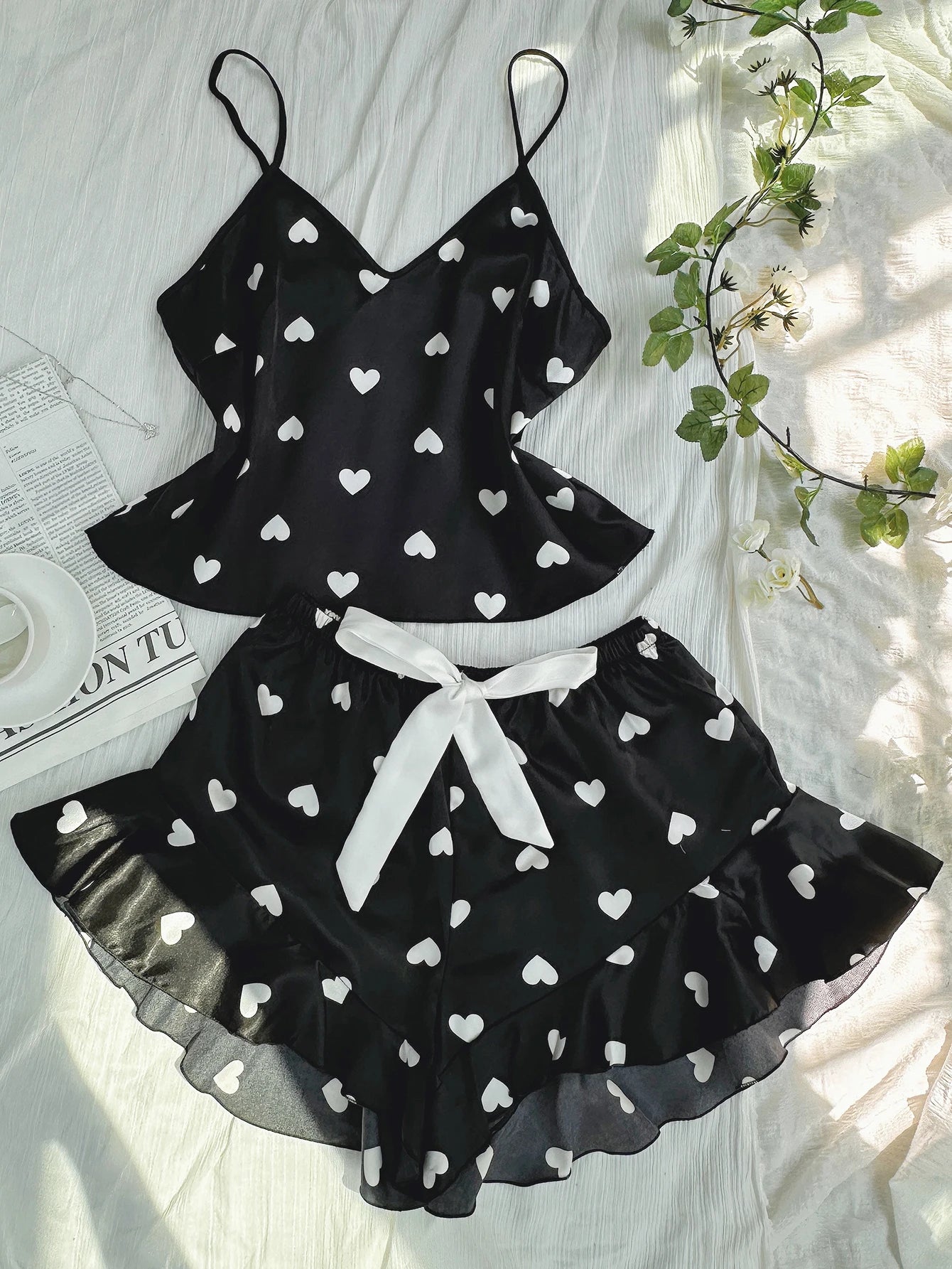 Cute Heart Print Pajamas for Women Set V Neck Top and Shorts Loungewear Sexy Fashion Women’s Sleepwear for Home
