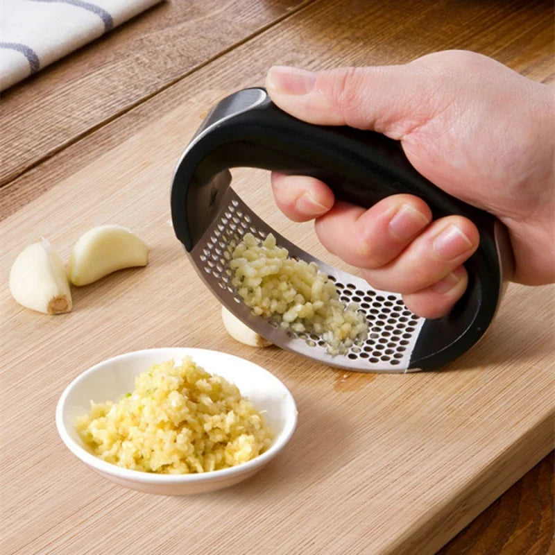 1One Stainless Steel Garlic Press Manual Garlic Press Household Kitchen Multi-Function Mashed Potatoes Olecranon Mud Pressing To