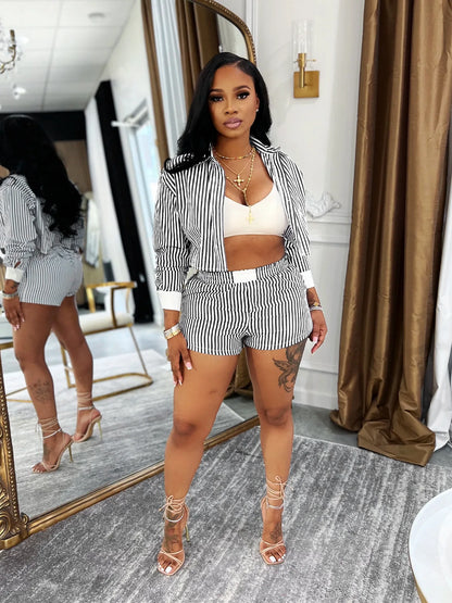 HLJ Spring Summer Ladies Shorts Outfits Stripes Crop Shirt Top + Shorts Two Piece Set Casual Matching Women 2 Piece Clothing Set