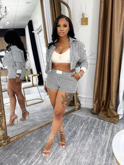 HLJ Spring Summer Ladies Shorts Outfits Stripes Crop Shirt Top + Shorts Two Piece Set Casual Matching Women 2 Piece Clothing Set