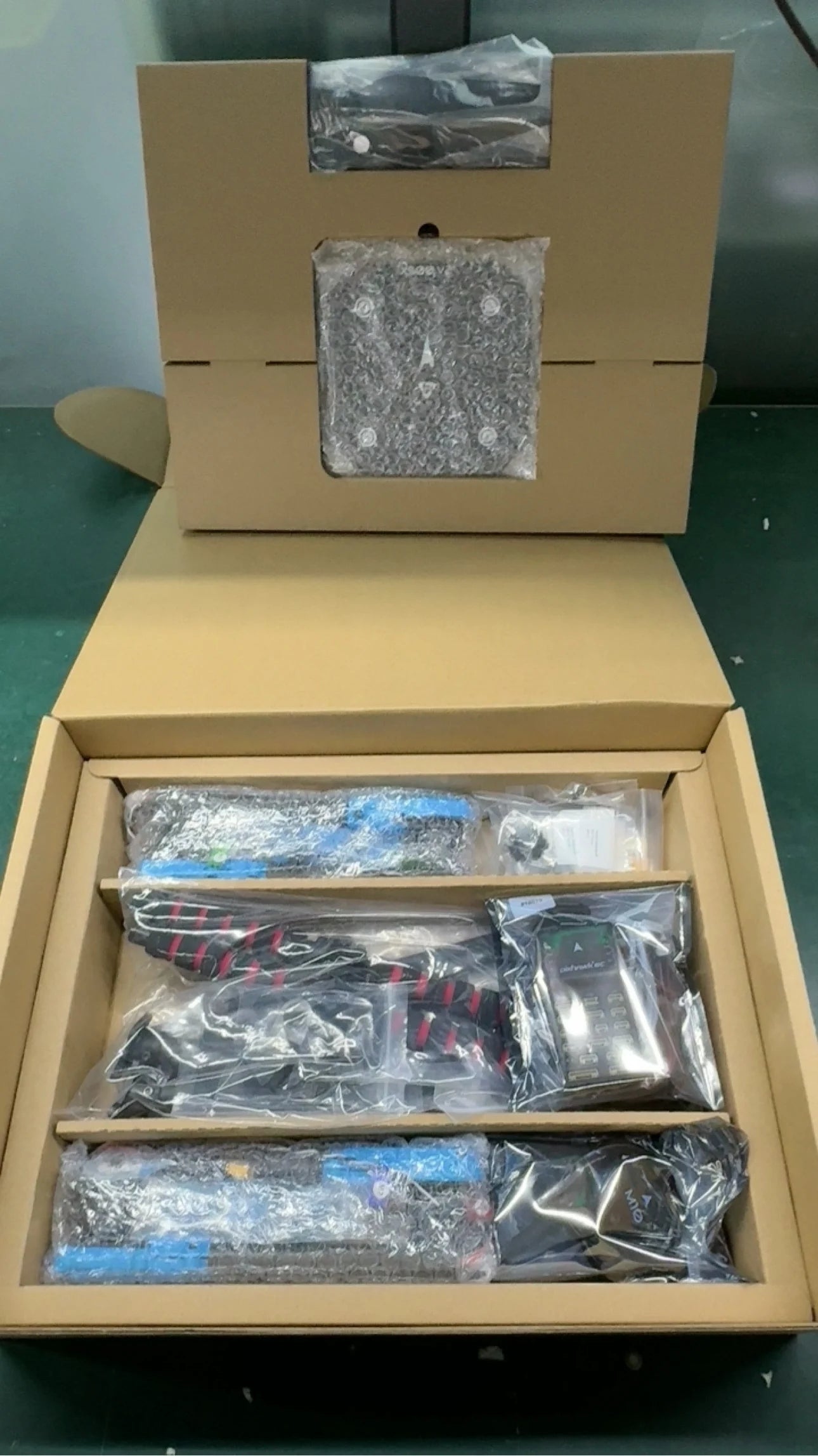 Holybro X500 V2 ARF Kit & Pixhawk 6X 6C Flight Controller & M10N & 433 915MHz 4-axis Drone Power Kit